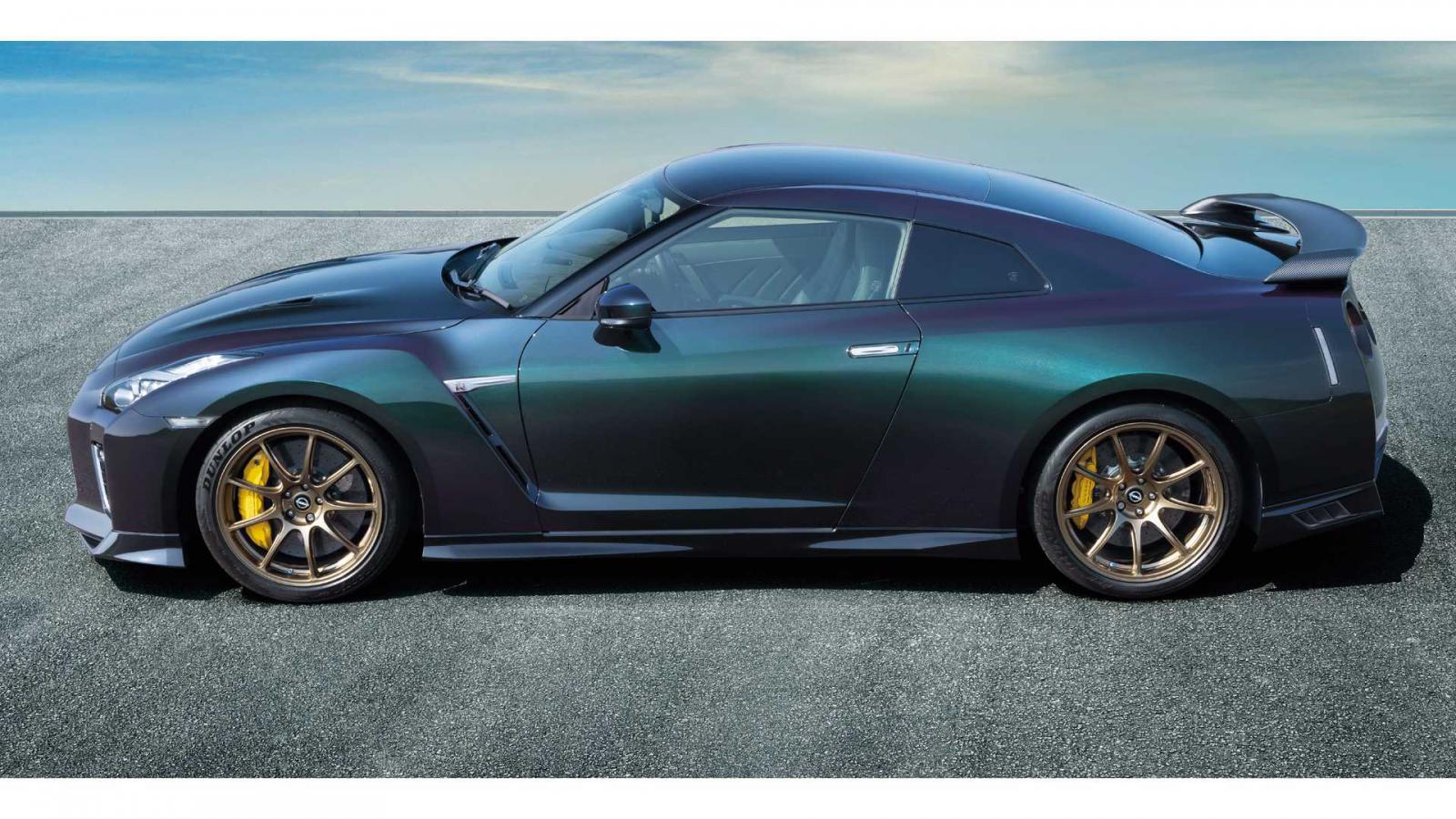Πρεμιέρα για δύο νέες εκδόσεις του Nissan GT-R!